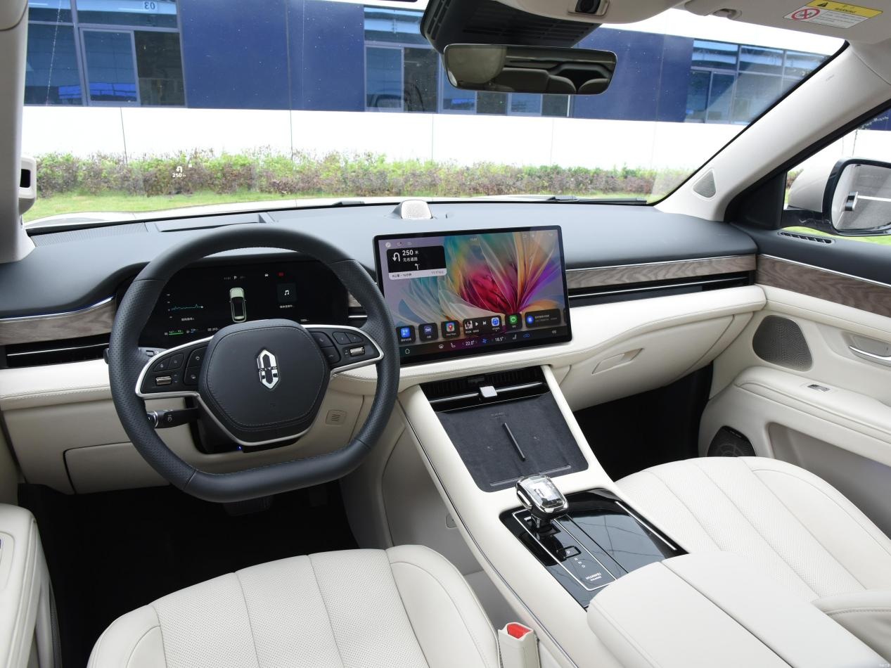 SUV điện của Huawei có gì đặc biệt mà chốt sale 20.000 xe chỉ sau 4 giờ? - 7