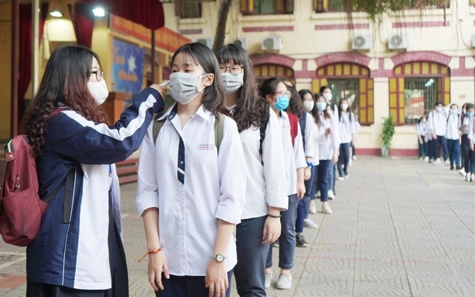 Học sinh Hà Nội ở địa bàn có mức độ dịch cấp độ 3 tạm dừng học trực tiếp từ 10/1. Ảnh minh họa hanoimoi.com.vn