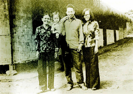 Biệt tích 28 năm Đại tá tình báo Tư Cang bất ngờ về nhà đúng ngày 30/4/1975 - 1 Biệt tích 28 năm Đại tá tình báo Tư Cang bất ngờ về nhà đúng ngày 30/4/1975 - 1