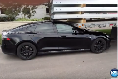 Xe Model S tự lái gây tai nạn, Tesla đổ lỗi cho khách hàng