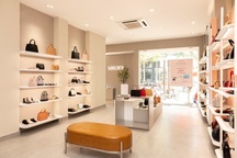 Sau thời trang NEM, 134 cửa hàng của Vascara "vào tay" người Nhật