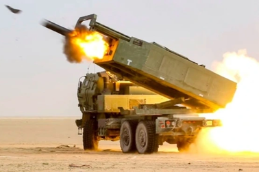 Ba Lan nhận "hỏa thần" HIMARS đầu tiên từ Mỹ