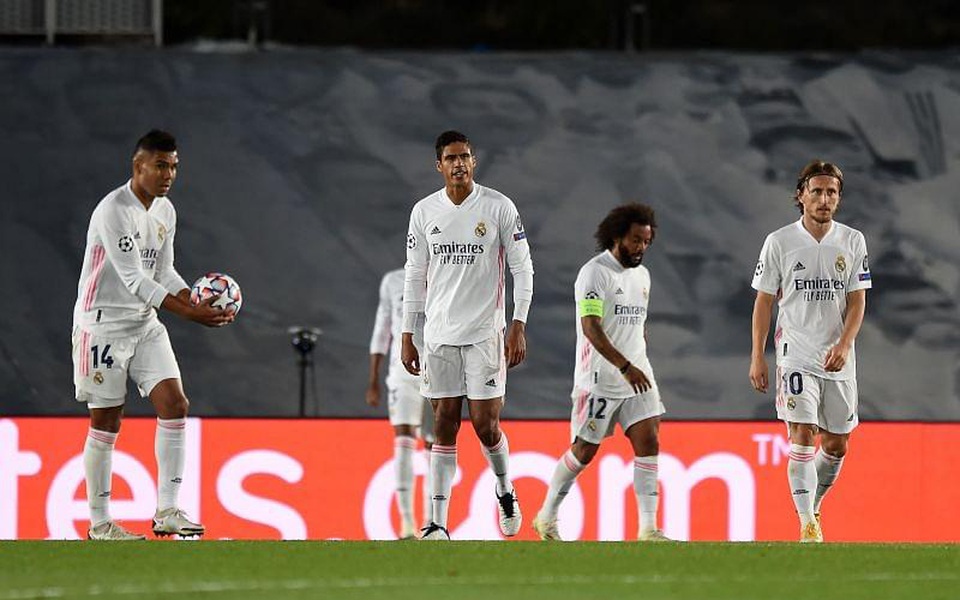 Đại chiến Barcelona - Real Madrid: Siêu kinh điển ở... lưng chừng - 1 Đại chiến Barcelona - Real Madrid: Siêu kinh điển ở... lưng chừng - 1