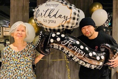 Tình yêu đặc biệt của “ông hoàng nhạc Pop” Châu Kiệt Luân dành cho mẹ