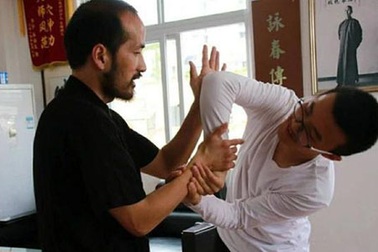 Phái Vịnh Xuân đưa ra thông tin sốc về bại tướng của Từ Hiểu Đông