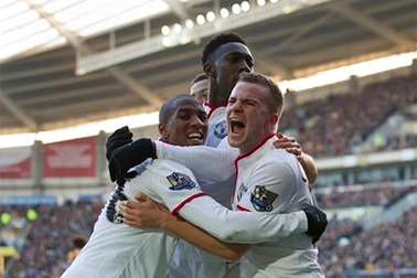 MU được Hull City “tặng quà”