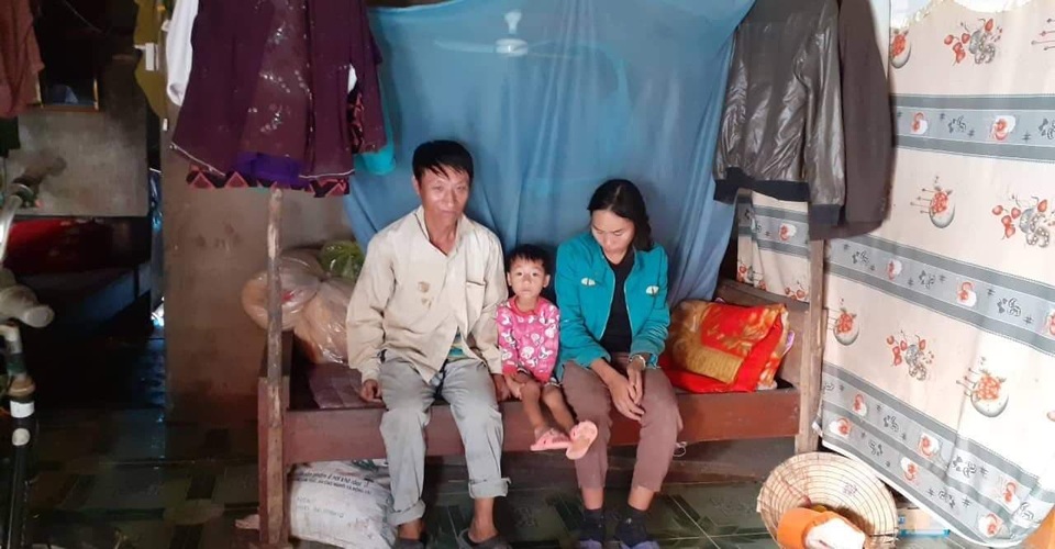Vợ chồng chị Dậu thời hiện đại bất lực nhìn hai đứa con bị bệnh tim, động kinh - 10 Vợ chồng chị Dậu thời hiện đại bất lực nhìn hai đứa con bị bệnh tim, động kinh - 10