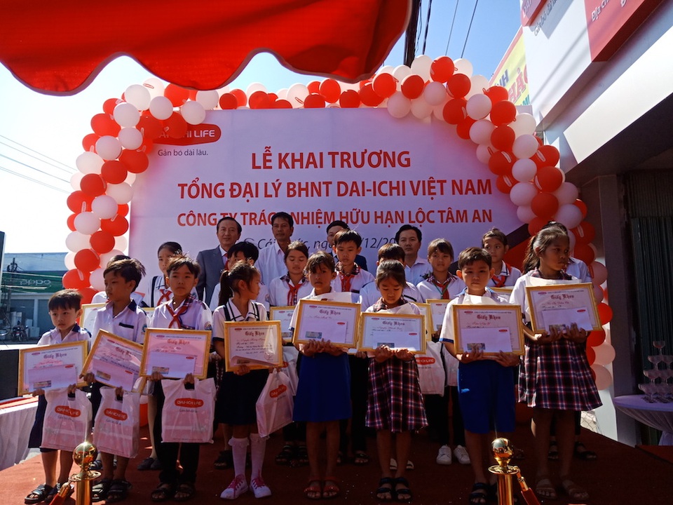 Công ty BHNT Dai-ichi Việt Nam khai trương Văn phòng Tổng Đại lý tại tỉnh Cà Mau - 2 Công ty BHNT Dai-ichi Việt Nam khai trương Văn phòng Tổng Đại lý tại tỉnh Cà Mau - 2