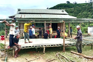 Huy động 700 người xây dựng 8 điểm tránh trú bão lũ cho dân