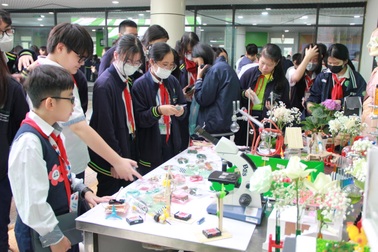 Học sinh Hà Nội trổ tài sáng chế, điều khiển thiết bị bay không người lái