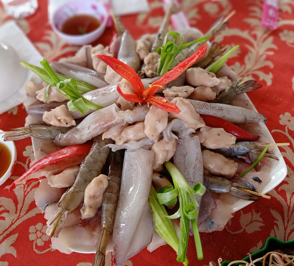 Về đất U Minh Hạ thưởng thức mắm, chỉ nhìn rau thôi cũng đã thèm - 4 Về đất U Minh Hạ thưởng thức mắm, chỉ nhìn rau thôi cũng đã thèm - 4