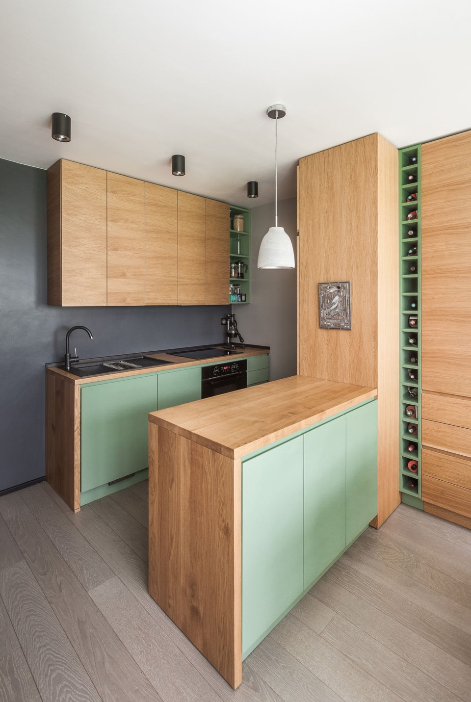Căn hộ 30m2 nhưng thênh thang cho cả gia đình ở chỉ nhờ độc chiêu này - 11 Căn hộ 30m2 nhưng thênh thang cho cả gia đình ở chỉ nhờ độc chiêu này - 11