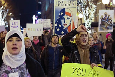 Cuộc chiến pháp lý giữa Nhà Trắng và các thẩm phán Mỹ