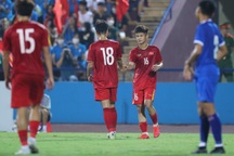 Thắng đậm Nepal, U17 Việt Nam chiếm lợi thế trước trận quyết đấu Thái Lan