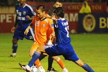 Phước Vĩnh mắc sai lầm, SHB Đà Nẵng chịu chia điểm