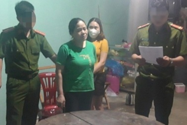 Phá tụ điểm ma túy, bắt nữ quái chuyên bán “cái chết trắng”