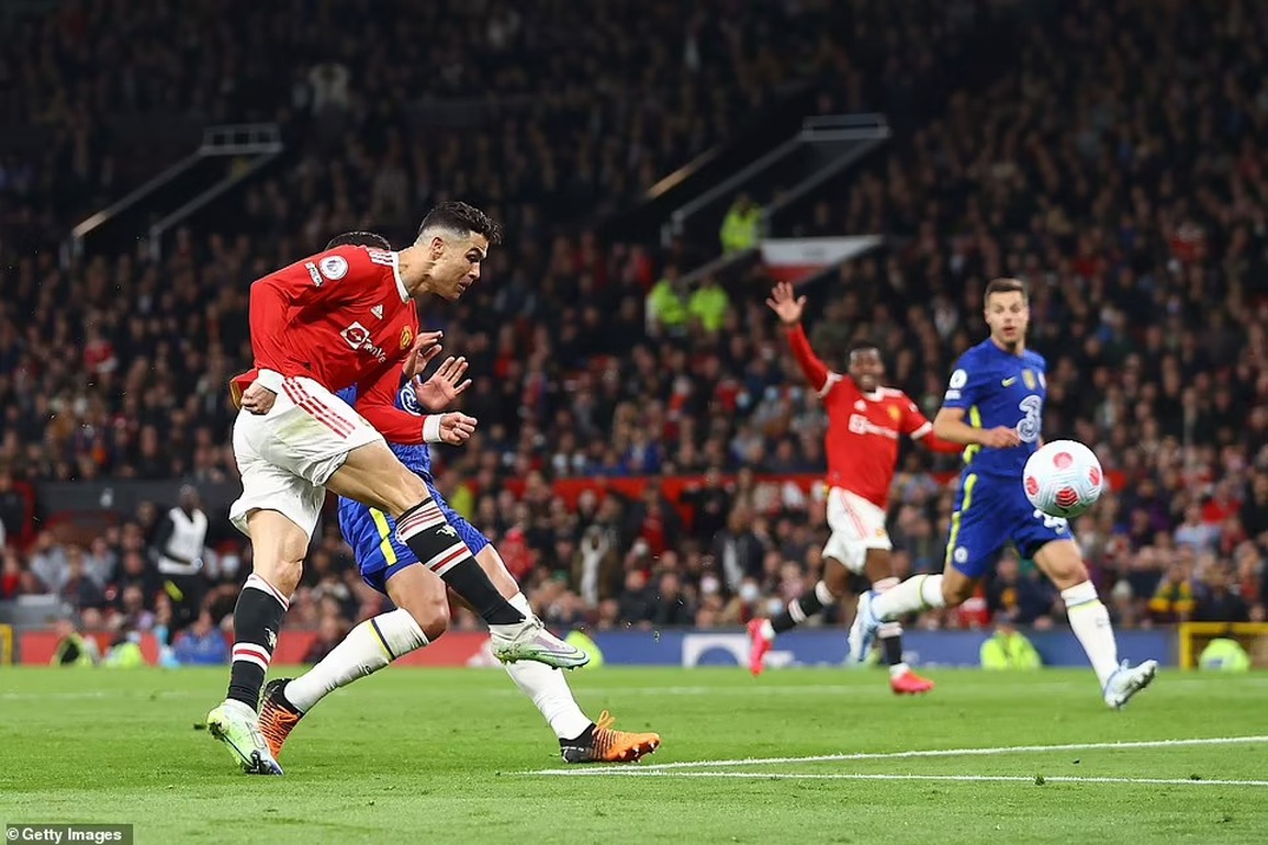 Cổ động viên tẩy chay Man Utd, C.Ronaldo vẫn nói điều bất ngờ - 1 Cổ động viên tẩy chay Man Utd, C.Ronaldo vẫn nói điều bất ngờ - 1