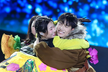 Ca sĩ mặt nạ mùa 2 khép lại với đêm concert đầy ấn tượng