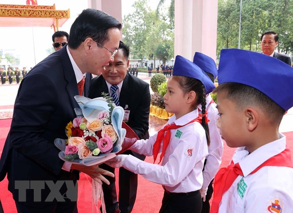 Lễ đón chính thức Chủ tịch nước Võ Văn Thưởng thăm CHDCND Lào - 5 Lễ đón chính thức Chủ tịch nước Võ Văn Thưởng thăm CHDCND Lào - 5