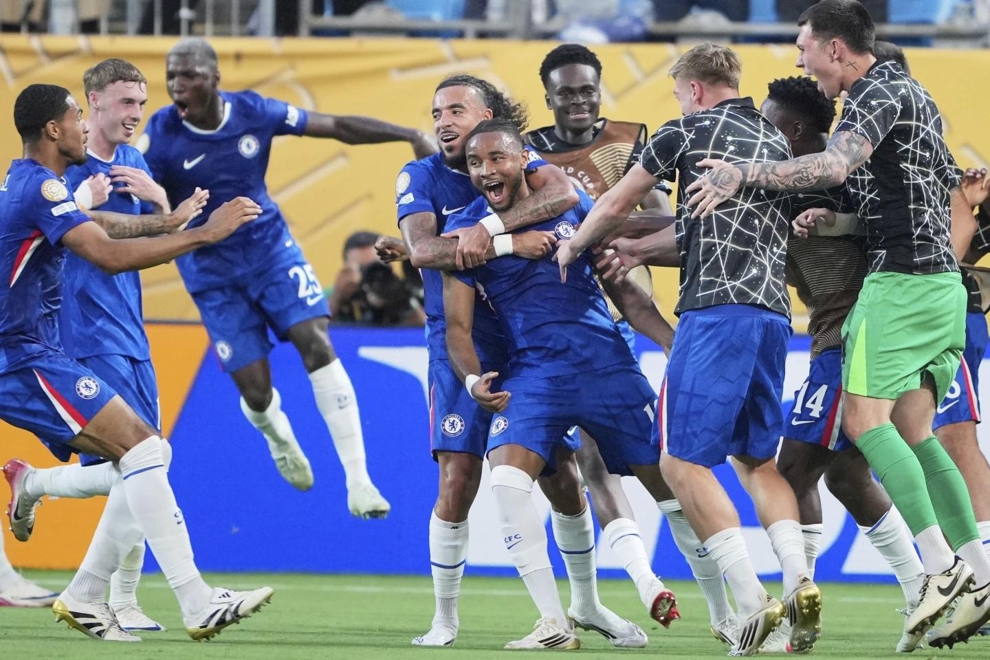 Xác định cặp tứ kết đầu tiên ở FIFA Club World Cup - 2