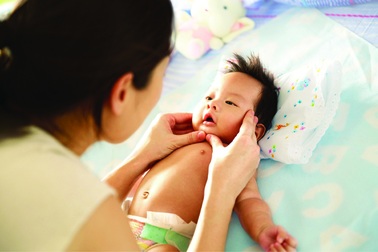 Bí quyết giữ da bé khỏe trong mùa lạnh