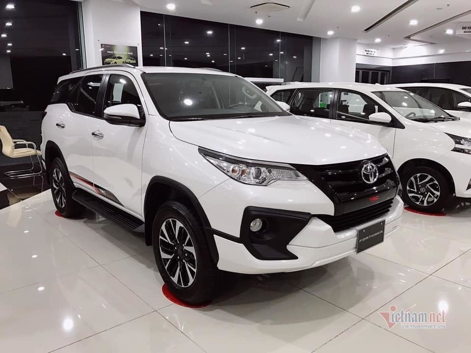 Xe vừa lăn bánh đã rớt giá trăm triệu, khách Việt xót cháy ruột - 3 Xe vừa lăn bánh đã rớt giá trăm triệu, khách Việt xót cháy ruột - 3