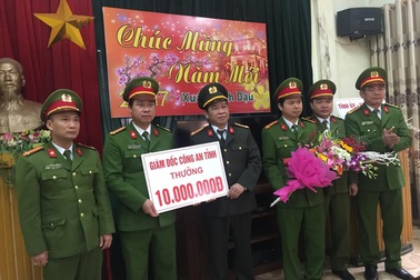 Thưởng nóng lực lượng phá án vụ giết tài xế cướp hơn 34 tấn thép