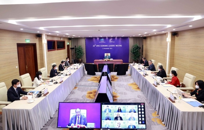 Chủ tịch nước Nguyễn Xuân Phúc tham dự Hội nghị các nhà Lãnh đạo kinh tế APEC lần thứ 28 theo hình thức trực tuyến.