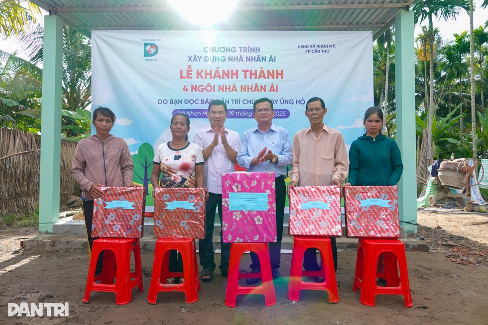Khánh thành 4 ngôi nhà Nhân ái ở ĐBSCL, giúp hộ nghèo vượt lên khó khăn - 5 Khánh thành 4 ngôi nhà Nhân ái ở ĐBSCL, giúp hộ nghèo vượt lên khó khăn - 5