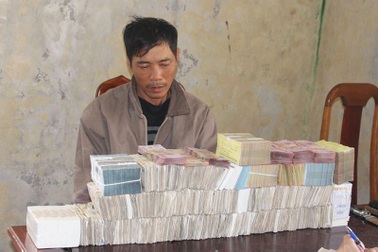 Vờ đi thả ống lươn để rình mò, đột nhập nhà dân trộm gần 1 tỷ đồng