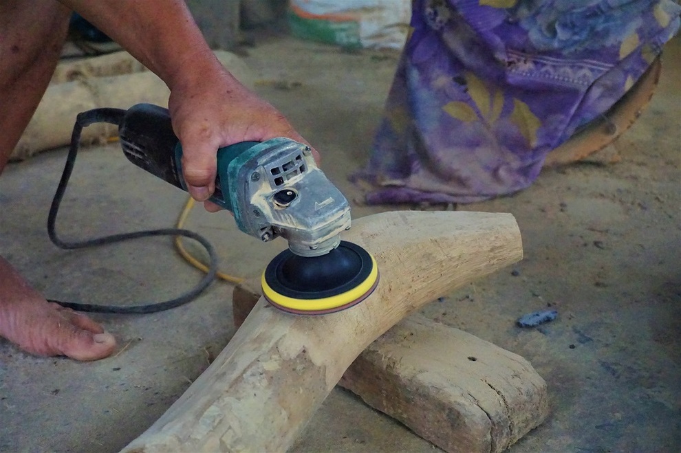 Đồ dùng độc nhất vô nhị từ gốc tre của người đàn ông một tay - 12 Đồ dùng độc nhất vô nhị từ gốc tre của người đàn ông một tay - 12