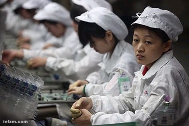 Foxconn tính sử dụng robot thay cho công nhân