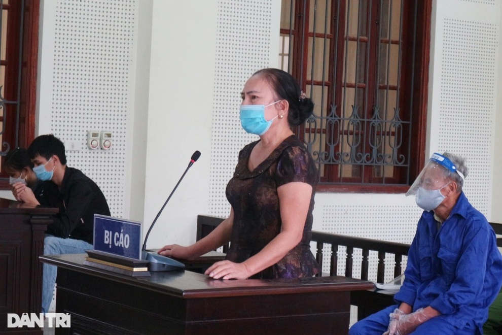 Lừa ngoạn mục chạy biên chế lực lượng vũ trang, chiếm đoạt nửa tỷ đồng - 2 Lừa ngoạn mục chạy biên chế lực lượng vũ trang, chiếm đoạt nửa tỷ đồng - 2