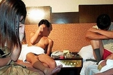 Gái sơn cước 9X về xuôi bán dâm