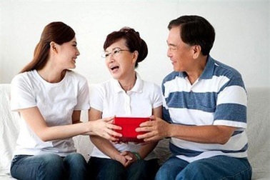 Bố mẹ chồng cho đất, con dâu có được hưởng không?