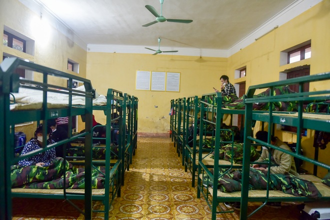 Bên trong khu cách ly 260 công dân Việt Nam tại doanh trại quân đội - 7 Bên trong khu cách ly 260 công dân Việt Nam tại doanh trại quân đội - 7