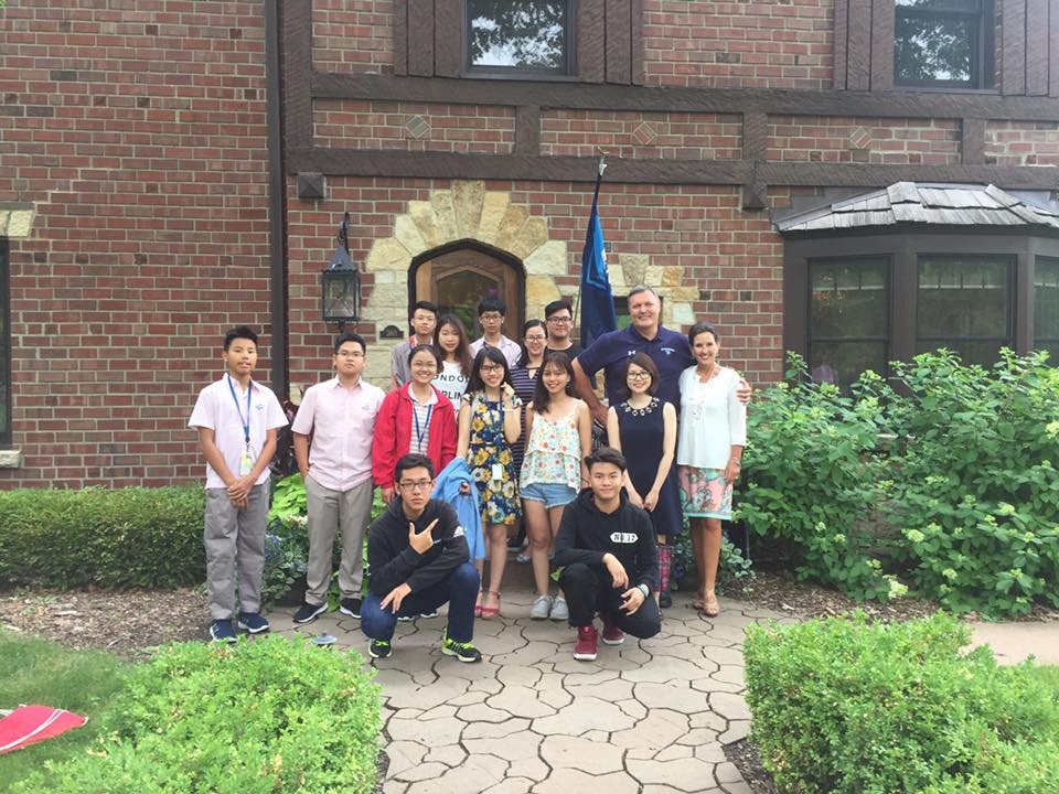 Elmhurst College tuyển sinh học hè trải nghiệm Chicago năm 2020 - 3 Elmhurst College tuyển sinh học hè trải nghiệm Chicago năm 2020 - 3
