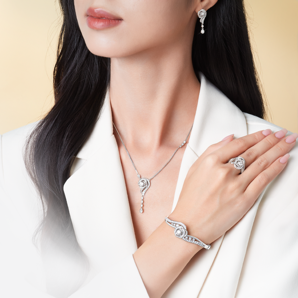 Dây cổ kim cương - điểm nhấn cho công thức phối đồ mùa đông - 3 Dây cổ kim cương - điểm nhấn cho công thức phối đồ mùa đông - 3