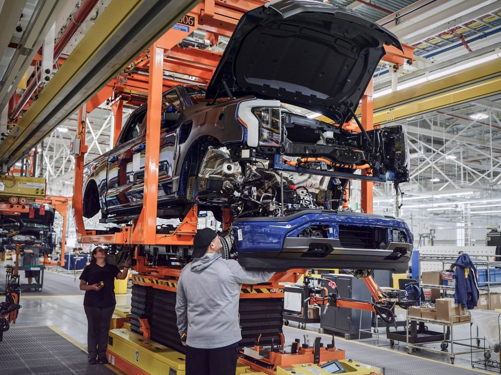 Ford chi 5 tỷ USD làm xe bán tải điện rẻ như Ranger, tự sản xuất pin - 1 Ford chi 5 tỷ USD làm xe bán tải điện rẻ như Ranger, tự sản xuất pin - 1