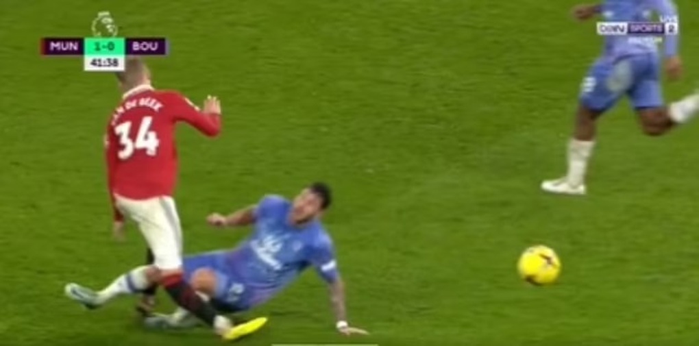 Ngôi sao Man Utd dính chấn thương đầu gối kinh hoàng - 1 Ngôi sao Man Utd dính chấn thương đầu gối kinh hoàng - 1