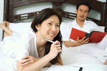 Sau khi sinh con trai, vợ trẻ kém 15 tuổi nói một câu khiến tôi điêu đứng