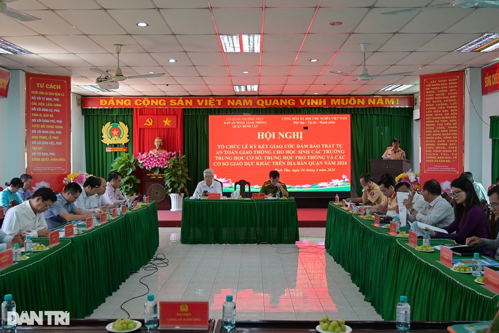 Tăng cường xử lý học sinh vi phạm an toàn giao thông ở TPHCM - 1 Tăng cường xử lý học sinh vi phạm an toàn giao thông ở TPHCM - 1
