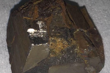 Lần đầu tiên phát hiện hạt siêu dẫn có trong thiên thạch