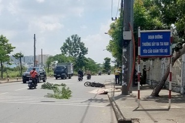 Người đàn ông nằm chết gần tấm biển cảnh báo "nhiều tai nạn"