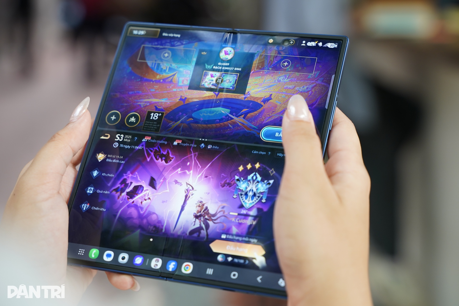 Đánh giá Samsung Galaxy Z Fold7: Mỏng nhẹ, đa nhiệm nhưng có đánh đổi - 14 Đánh giá Samsung Galaxy Z Fold7: Mỏng nhẹ, đa nhiệm nhưng có đánh đổi - 14