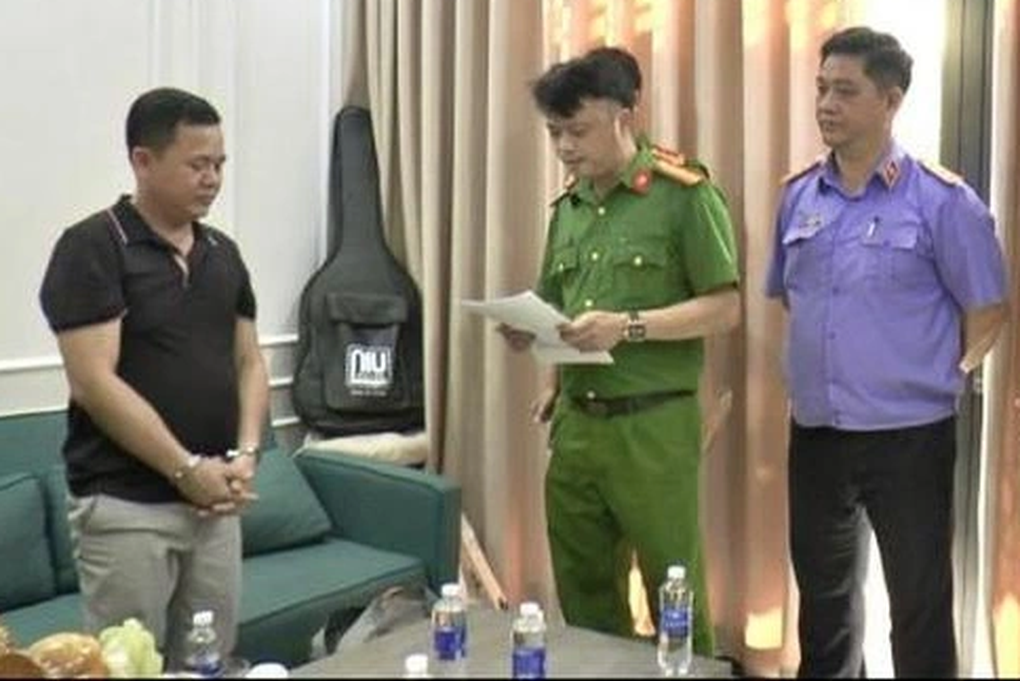 Muốn cứu con thoát án tử, người mẹ ở Đà Nẵng bị lừa 2 tỷ đồng - 1 Muốn cứu con thoát án tử, người mẹ ở Đà Nẵng bị lừa 2 tỷ đồng - 1