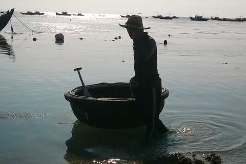 Ngư dân kể lại khoảnh khắc chứng kiến 2 chiếc Su-22 lao xuống biển