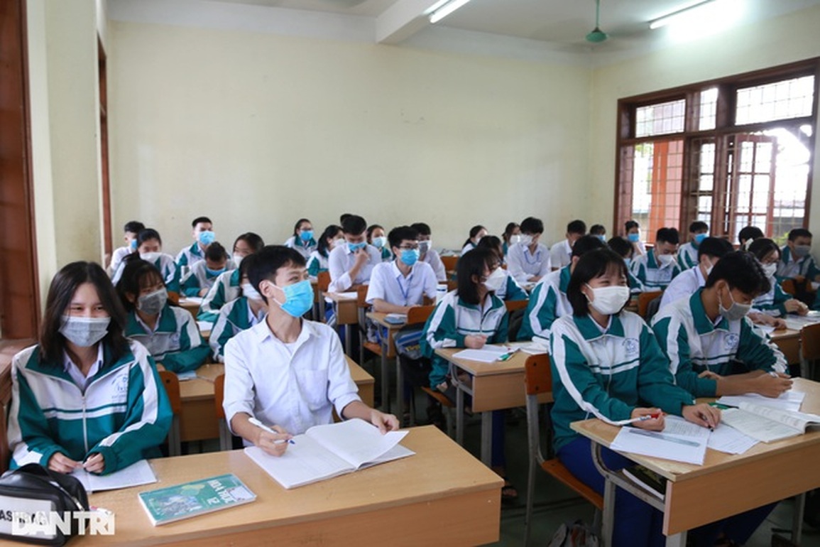Quảng Trị: Học sinh THCS ở thành phố trăm nghìn dân trở lại học trực tiếp - 1 Quảng Trị: Học sinh THCS ở thành phố trăm nghìn dân trở lại học trực tiếp - 1