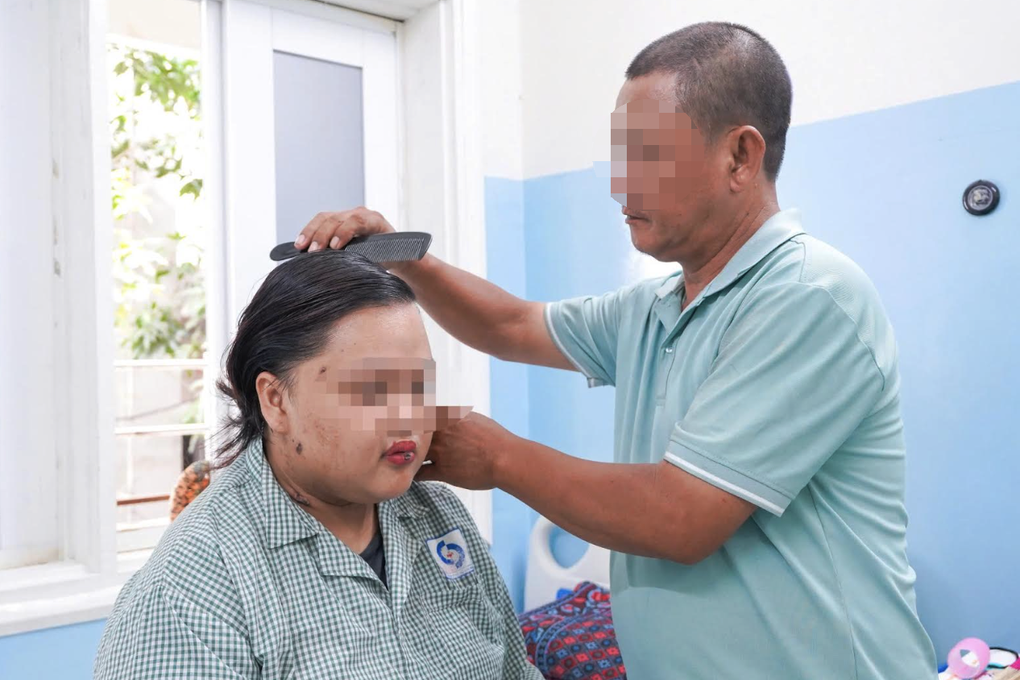 Cô gái béo phì ở TPHCM nguy kịch vì nhiễm vi khuẩn nổi tiếng kháng thuốc - 1 Cô gái béo phì ở TPHCM nguy kịch vì nhiễm vi khuẩn nổi tiếng kháng thuốc - 1