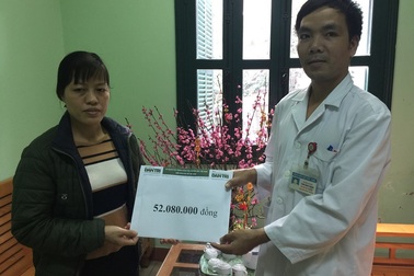 Hơn 52 triệu đồng tiếp tục đến với cậu bé Đức ghép phổi